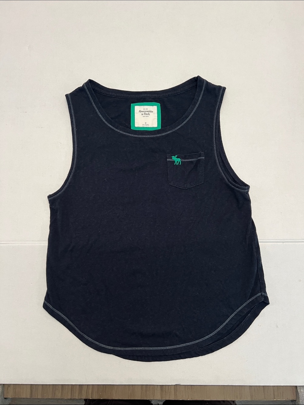 VINTAGE Y2K ABERCROMBIE & FITCH NAVY BLUE MALL CORE ESTHETIC  SLEEVELESS TOP MED